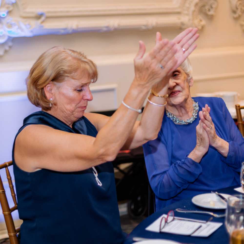 Entertaining wedding guests